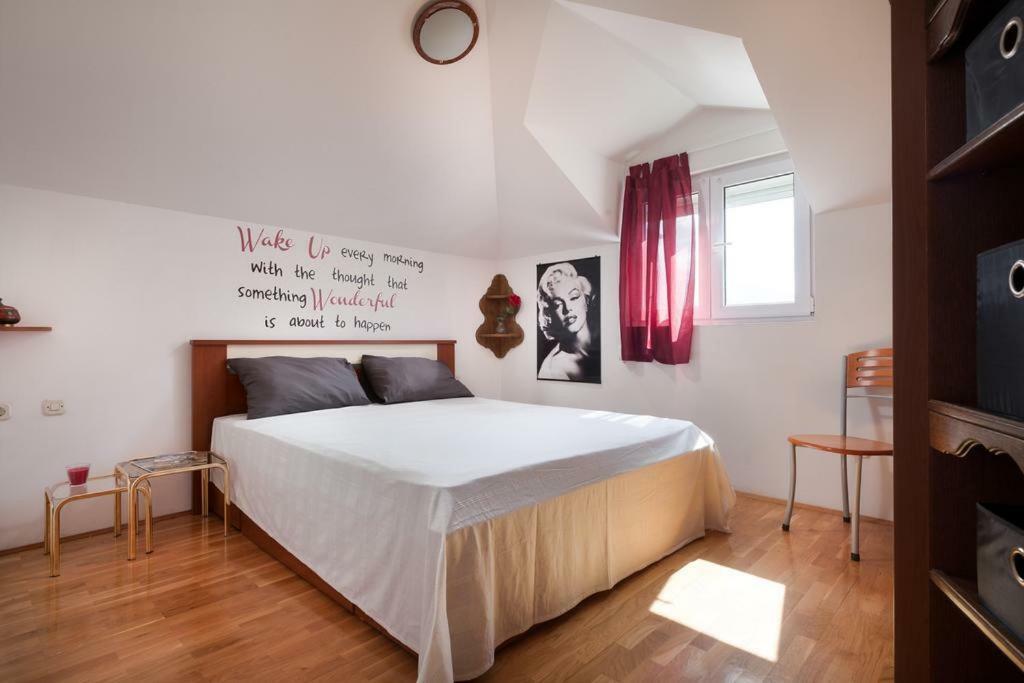Litorian Makarska Apartamento Exterior foto